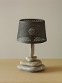 11 - Lampe à poser en galets naturels