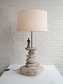 12 - Lampe à poser en galets naturels
