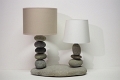 45 - Lampe à poser en galets naturels